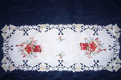 出口貢緞電腦繡花雕孔臺布 圣誕節花稿精品，特價清倉，批發首選